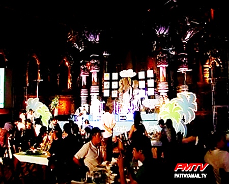 A great party in Naklua after the rally that started in Samutprakan